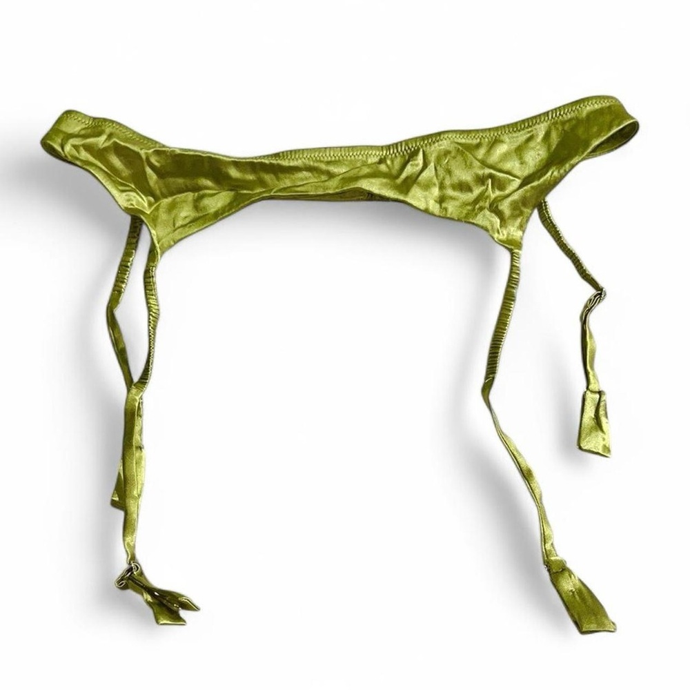 Victoria’s Secret Silk Garter Belt
